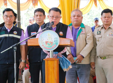 ลงพื้นที่ตรวจเยี่ยมและติดตามการดำเนินงานของศูนย์เรียนรู้การปลูกส้มโอทับทิมสยามบ้านแสงวิมานตำบลคลองน้อย อำเภอปากพนัง จังหวัดนครศรีธรรมราช โดยนายชวกิจจ์ สุวรรณคีรี รองผู้ว่าราชการจังหวัดนครศรีธรรมราช กล่าวต้อนรับพร้อมนายวิศิษฐ์ ศรีสุวรรณ์ อธิบดีกรมส่งเสริม ... พารามิเตอร์รูปภาพ 49